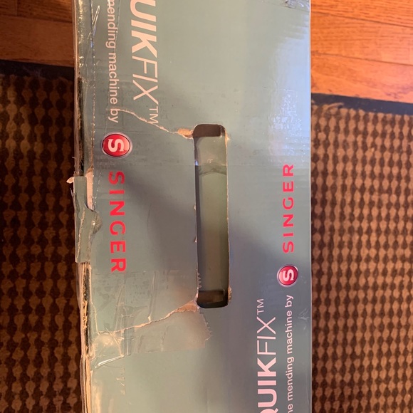 Singer quick fix sewing machine - Picture 3 of 8